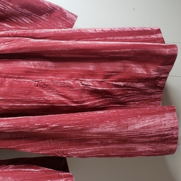 Adelyn Rea Neck Crushed Velvet Long Puff  Sleeve Faux Wrap Dress - Picture 8 of 8